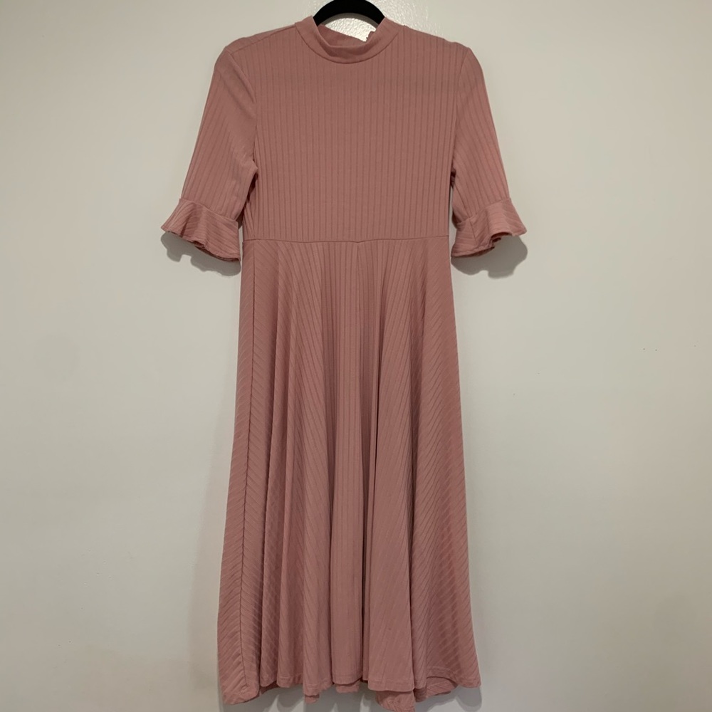 Light pink dress size M
